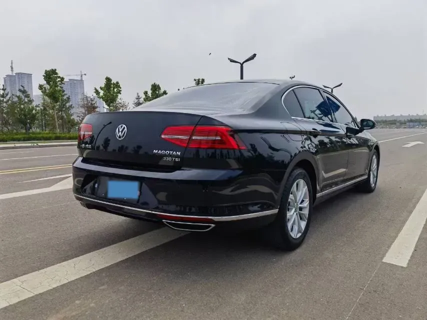 2018 Volkswagen Magotan 1.8T 180HP L4 7DCT,autocango,china used car exporter,china ev exporter,chinese used car exporter,chinese used ev exporter