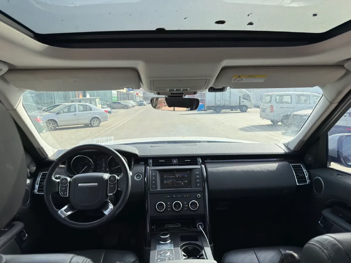 2017 Land Rover Discovery 3.0T 340HP V6 8AT,autocango,china used car exporter,china ev exporter,chinese used car exporter,chinese used ev exporter