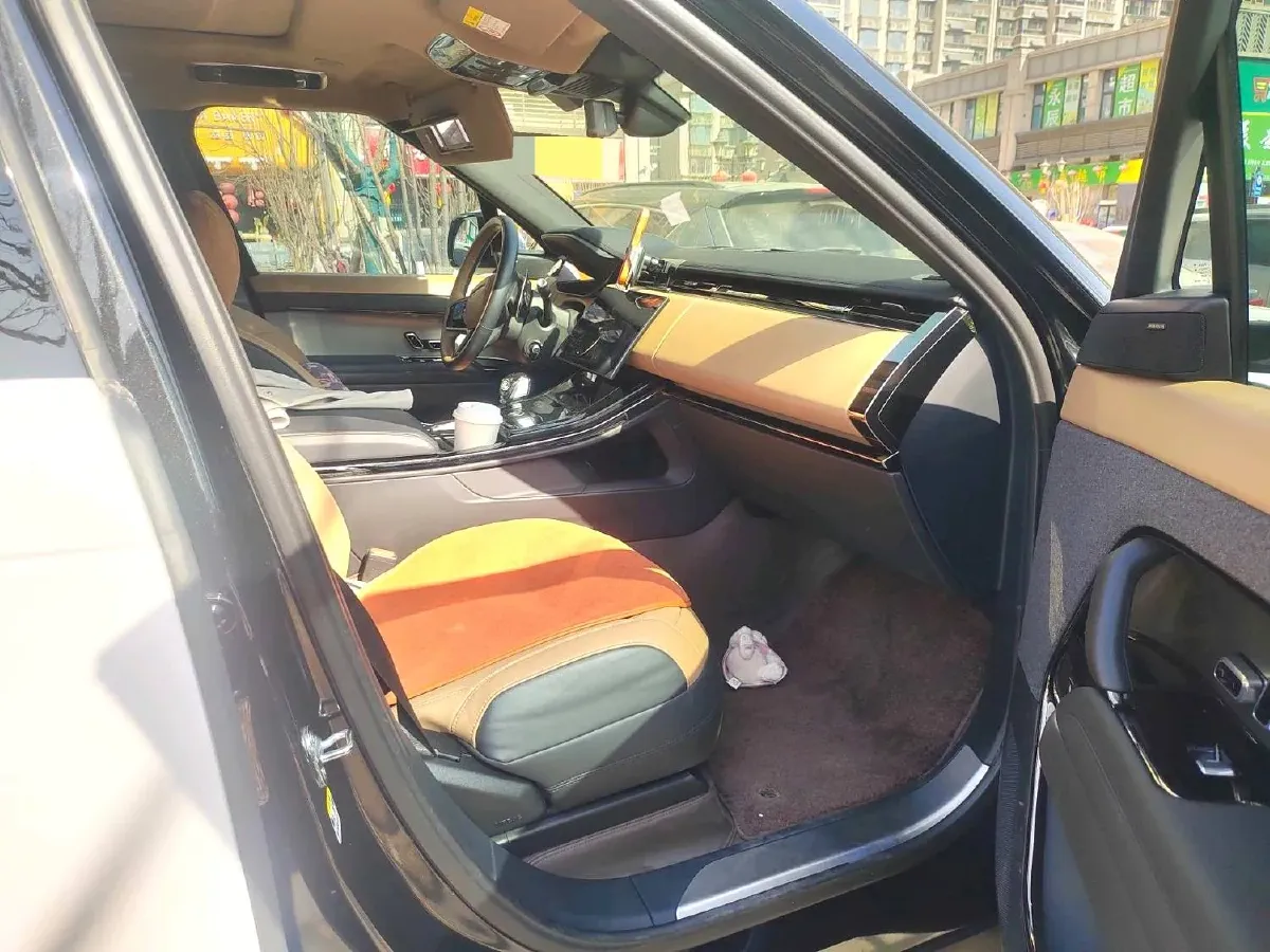 2024 Land Rover Range Rover Sport 3.0T 400HP L6 8AT,autocango,china used car exporter,china ev exporter,chinese used car exporter,chinese used ev exporter