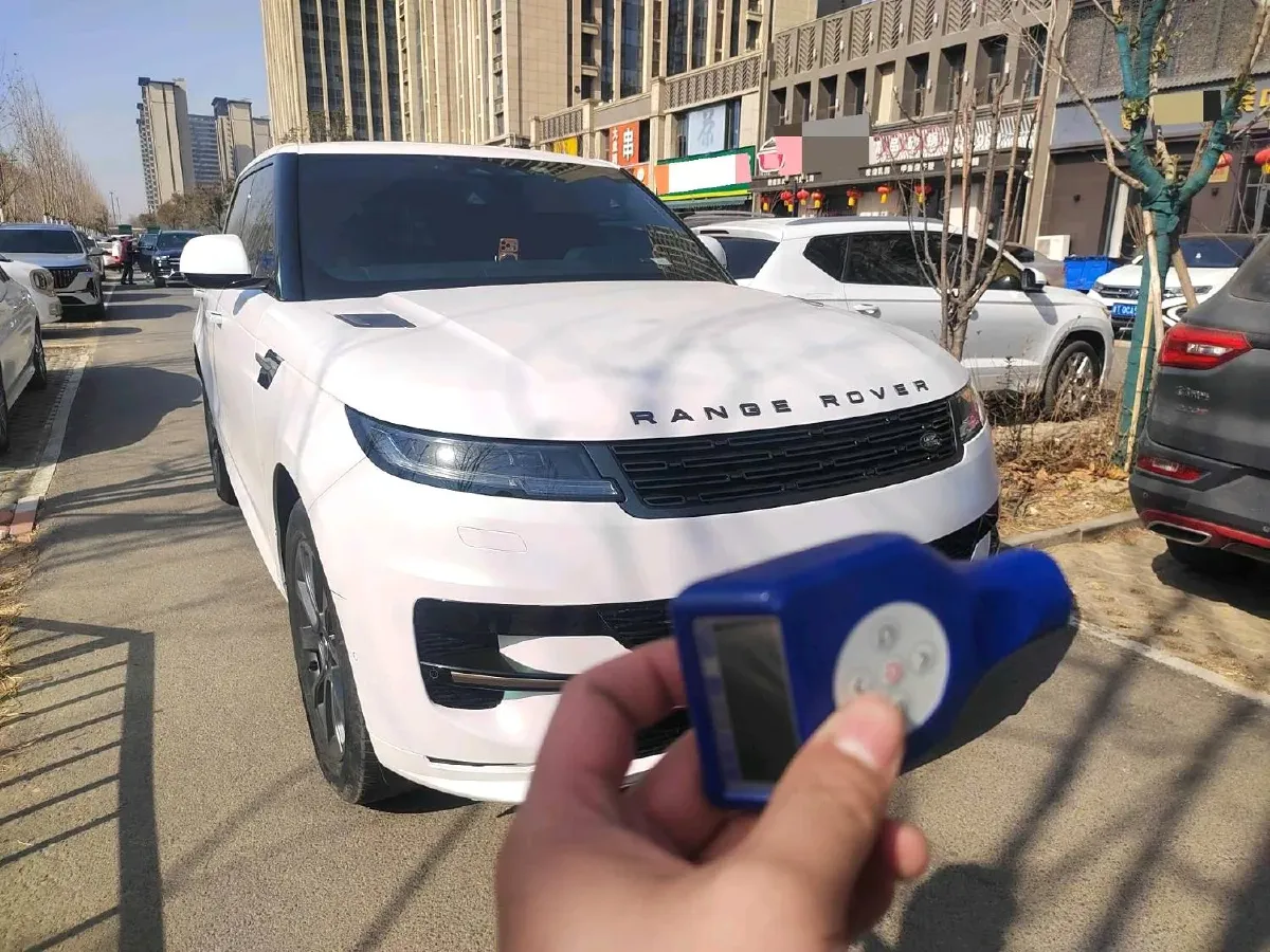 2024 Land Rover Range Rover Sport 3.0T 400HP L6 8AT,autocango,china used car exporter,china ev exporter,chinese used car exporter,chinese used ev exporter
