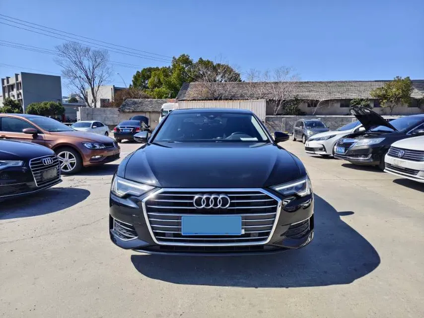 2021 Audi A6L 2.0T 190HP L4 7DCT,autocango,china used car exporter,china ev exporter,chinese used car exporter,chinese used ev exporter