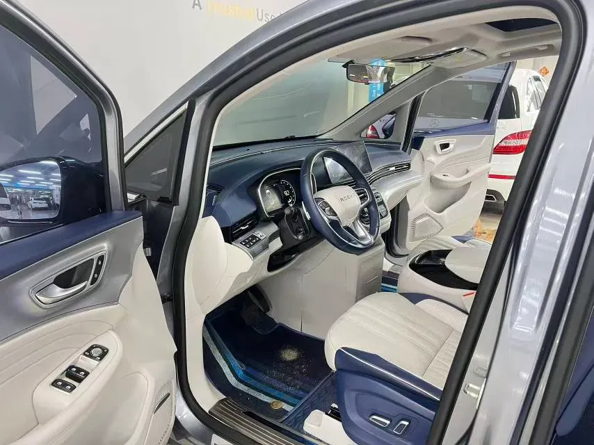 2022 Roewe iMAX8 2.0T 234HP L4 8AT,autocango,china used car exporter,china ev exporter,chinese used car exporter,chinese used ev exporter