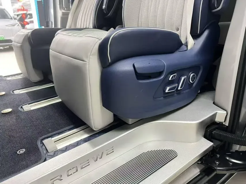 2022 Roewe iMAX8 2.0T 234HP L4 8AT,autocango,china used car exporter,china ev exporter,chinese used car exporter,chinese used ev exporter