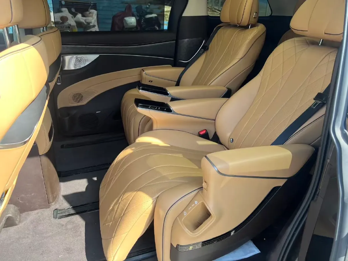 2024 Denza D9 1.5T 139HP L4 E-CVT PHEV 40KWH,autocango,china used car exporter,china ev exporter,chinese used car exporter,chinese used ev exporter