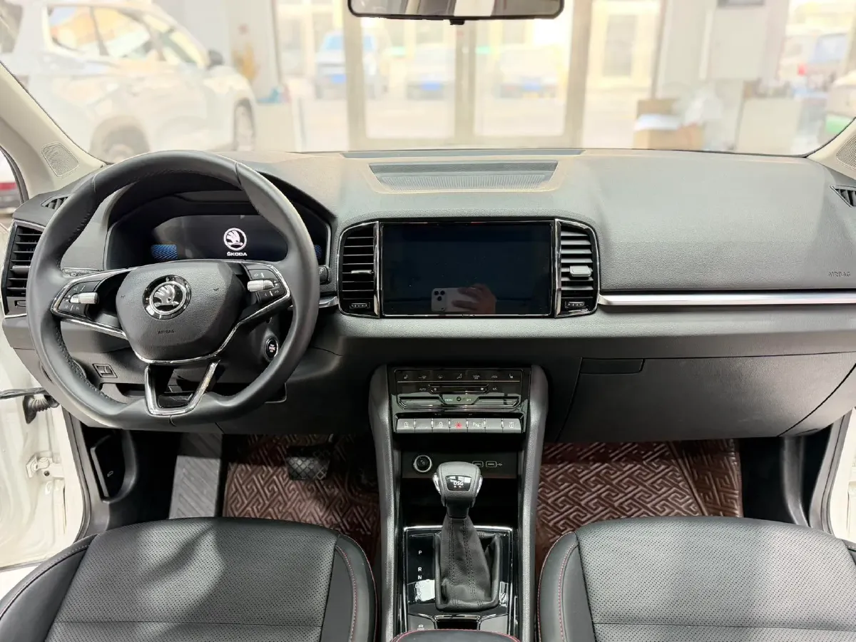 2022 Skoda Karoq 1.4T 150HP L4 7DCT,autocango,china used car exporter,china ev exporter,chinese used car exporter,chinese used ev exporter