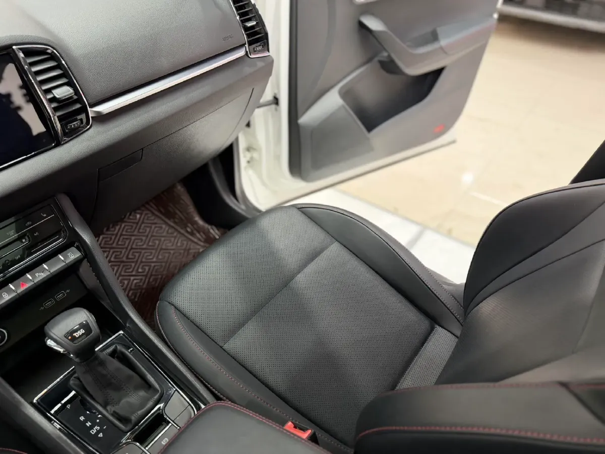 2022 Skoda Karoq 1.4T 150HP L4 7DCT,autocango,china used car exporter,china ev exporter,chinese used car exporter,chinese used ev exporter