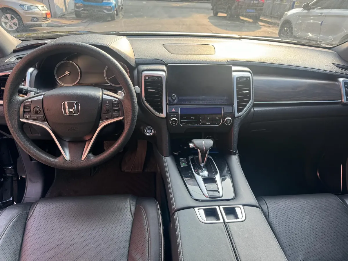 2017 Honda UR-V 1.5T 193HP L4 CVT,autocango,china used car exporter,china ev exporter,chinese used car exporter,chinese used ev exporter