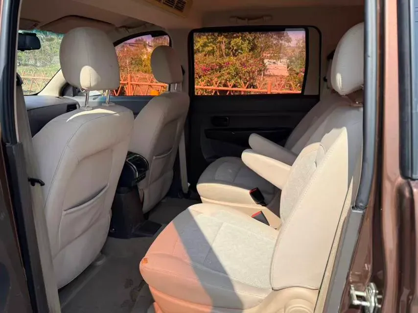 2016 WuLing HongGuang 1.5L 112HP L4 5MT,autocango,china used car exporter,china ev exporter,chinese used car exporter,chinese used ev exporter