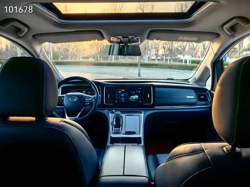 2021 GAC Trumpchi M8 2.0T 252HP L4 8AT,autocango,china used car exporter,china ev exporter,chinese used car exporter,chinese used ev exporter