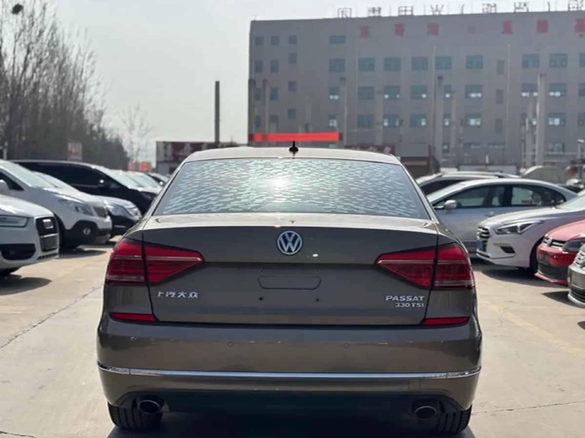 2017 Volkswagen Passat 1.8T 180HP L4 7DCT,autocango,china used car exporter,china ev exporter,chinese used car exporter,chinese used ev exporter