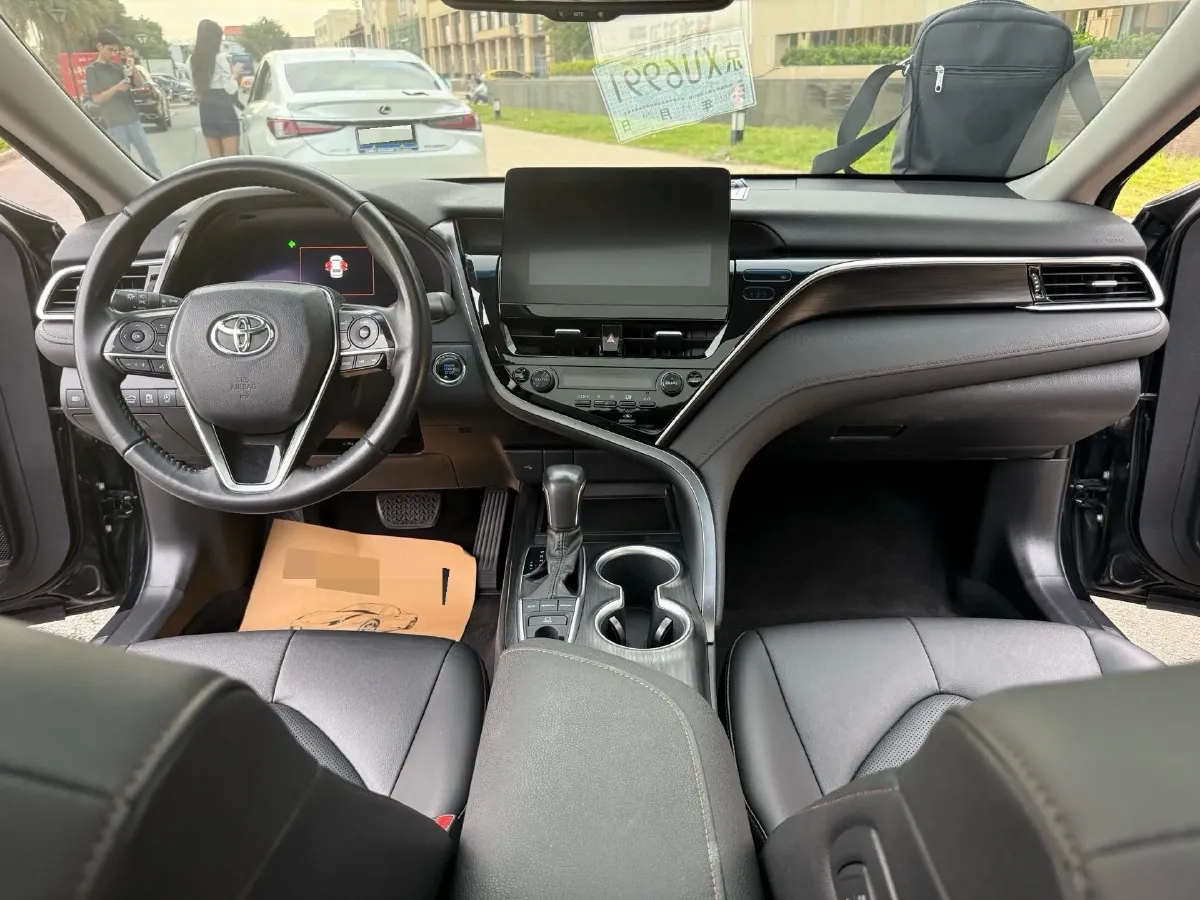2021 Toyota Camry 2.5L 209HP L4 8AT,autocango,china used car exporter,china ev exporter,chinese used car exporter,chinese used ev exporter
