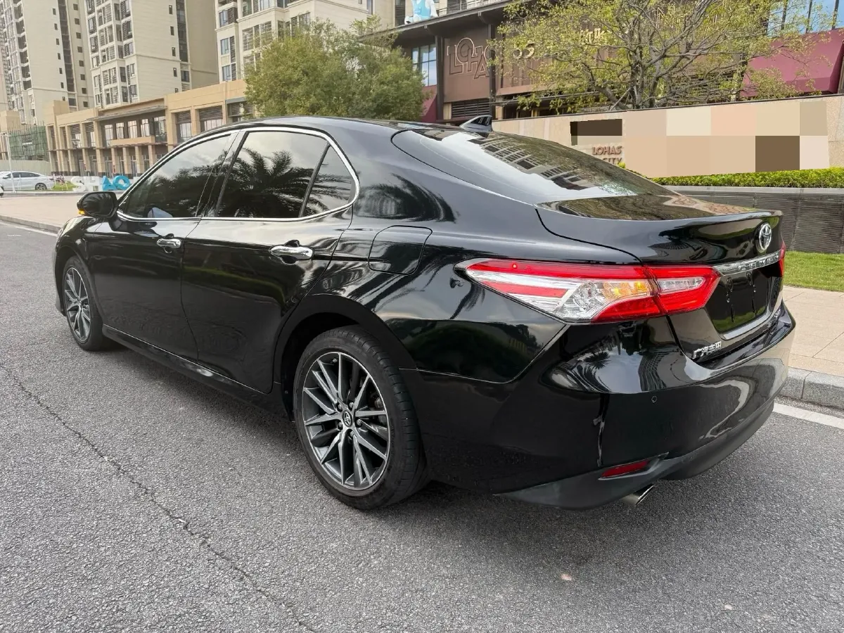 2021 Toyota Camry 2.5L 209HP L4 8AT,autocango,china used car exporter,china ev exporter,chinese used car exporter,chinese used ev exporter