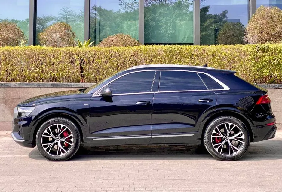 2021 Audi Q8 3.0T 340HP V6 8AT,autocango,china used car exporter,china ev exporter,chinese used car exporter,chinese used ev exporter