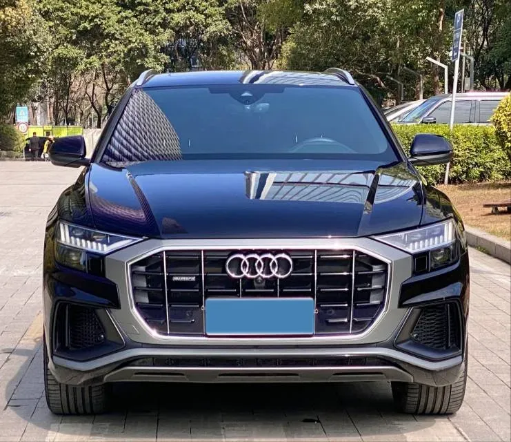 2021 Audi Q8 3.0T 340HP V6 8AT,autocango,china used car exporter,china ev exporter,chinese used car exporter,chinese used ev exporter