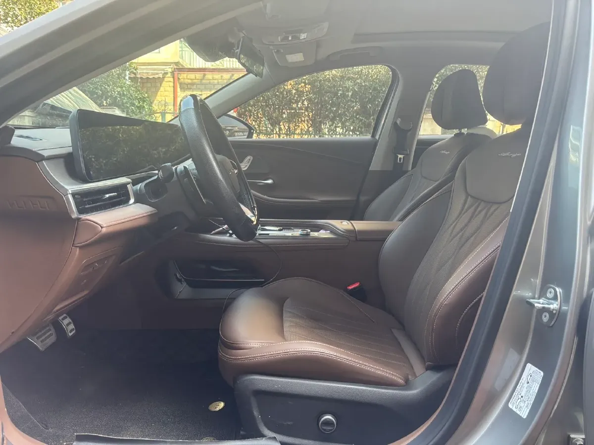 2024 Chery Arrizo 8 2.0T 254HP L4 7DCT,autocango,china used car exporter,china ev exporter,chinese used car exporter,chinese used ev exporter