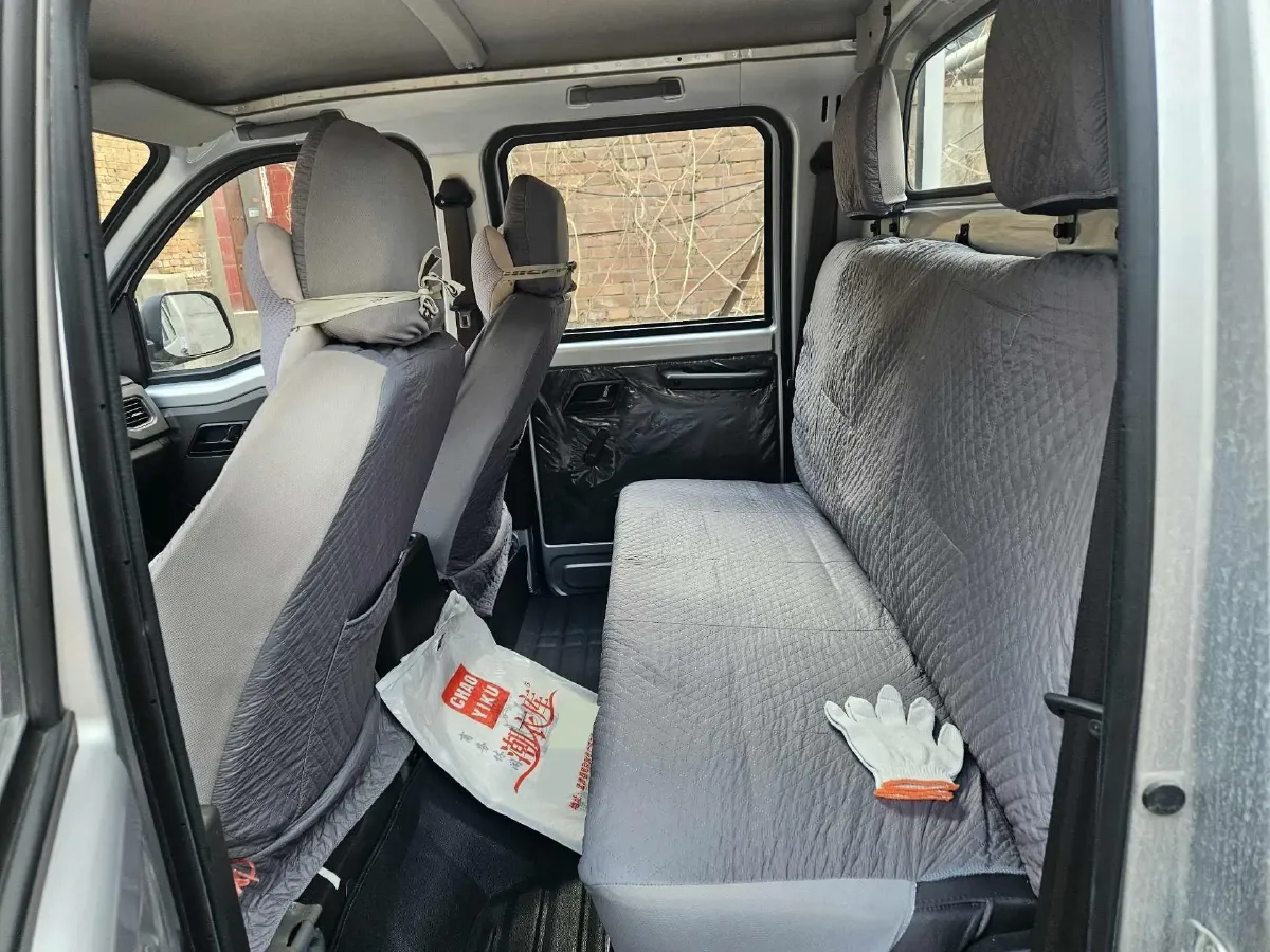 2023 WuLing RongGuang New Truck 2.0L 136HP L4 5MT,autocango,china used car exporter,china ev exporter,chinese used car exporter,chinese used ev exporter