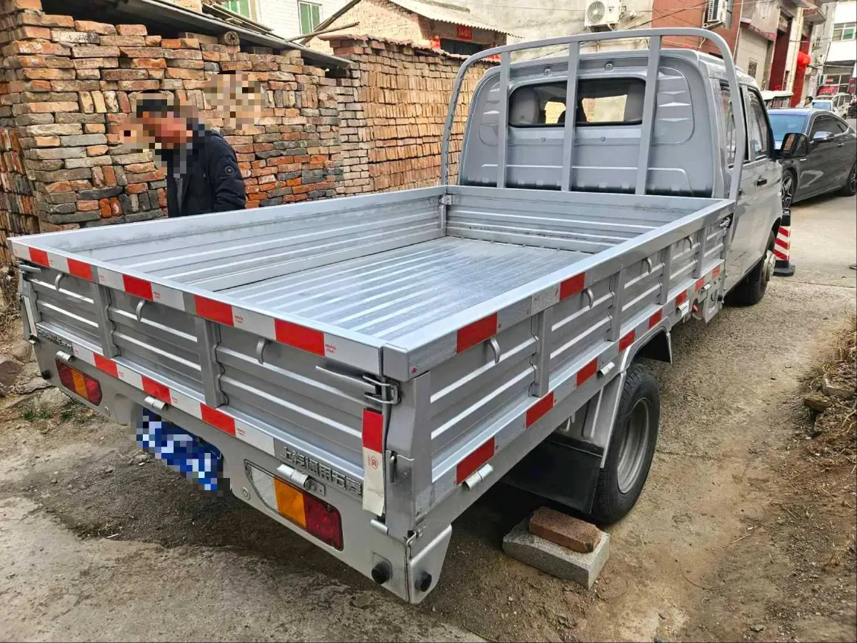 2023 WuLing RongGuang New Truck 2.0L 136HP L4 5MT,autocango,china used car exporter,china ev exporter,chinese used car exporter,chinese used ev exporter