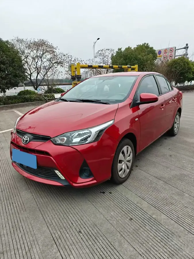 2017 Bestune X40 1.6L 114HP L4 6AT,autocango,china used car exporter,china ev exporter,chinese used car exporter,chinese used ev exporter