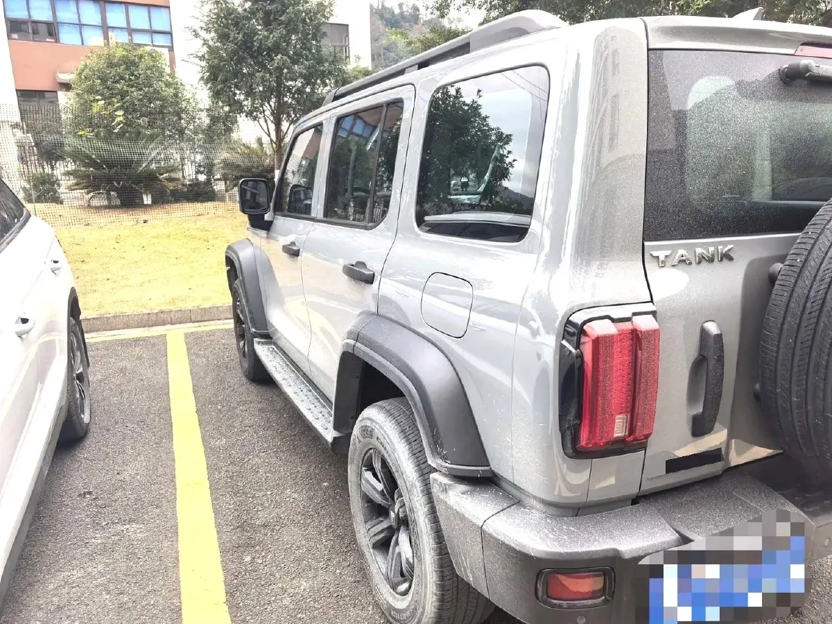 2021 Tank 300 2.0T 227HP L4 8AT,autocango,china used car exporter,china ev exporter,chinese used car exporter,chinese used ev exporter