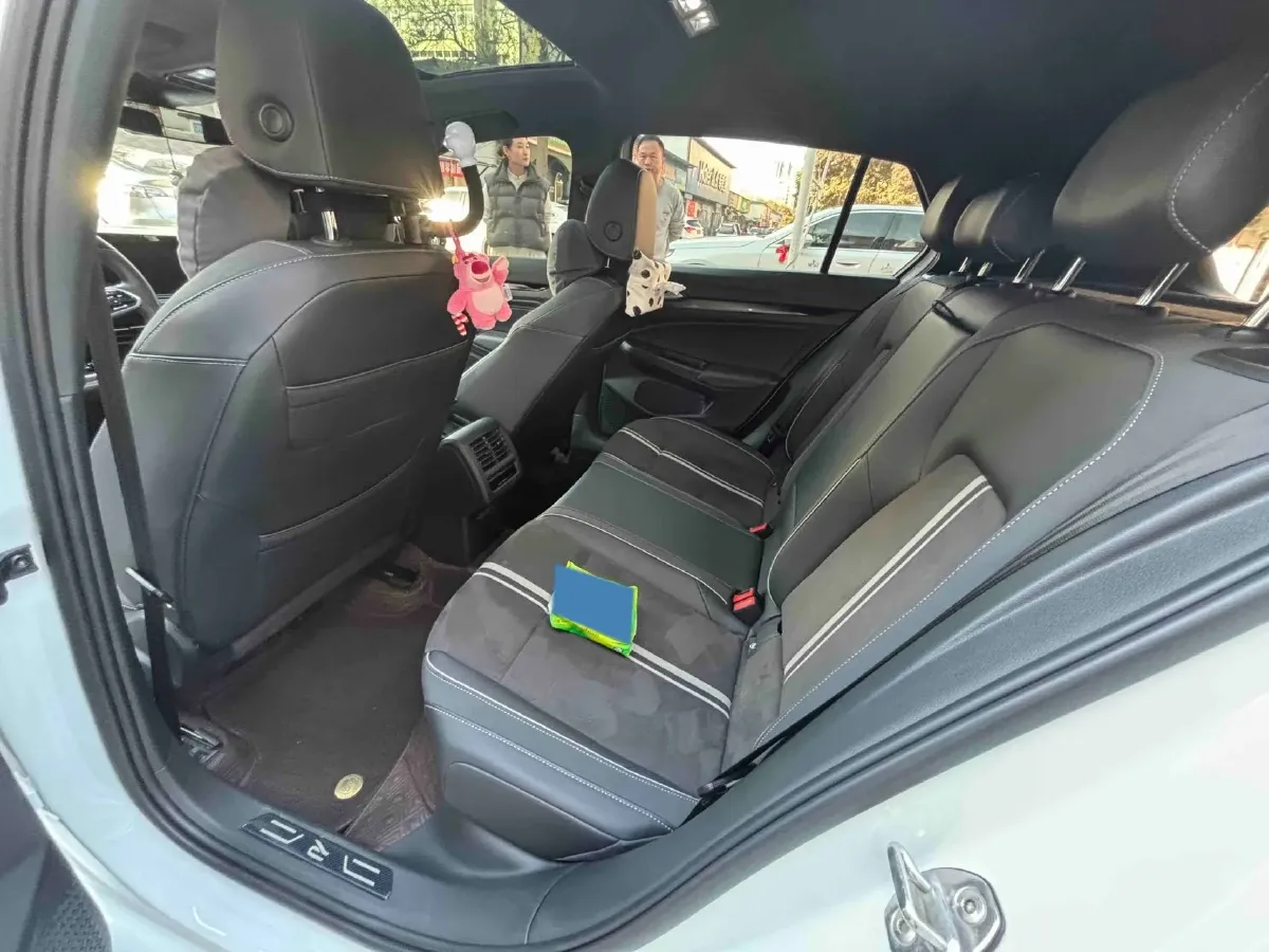 2021 Volkswagen Golf 1.4T 150HP L4 7DCT,autocango,china used car exporter,china ev exporter,chinese used car exporter,chinese used ev exporter