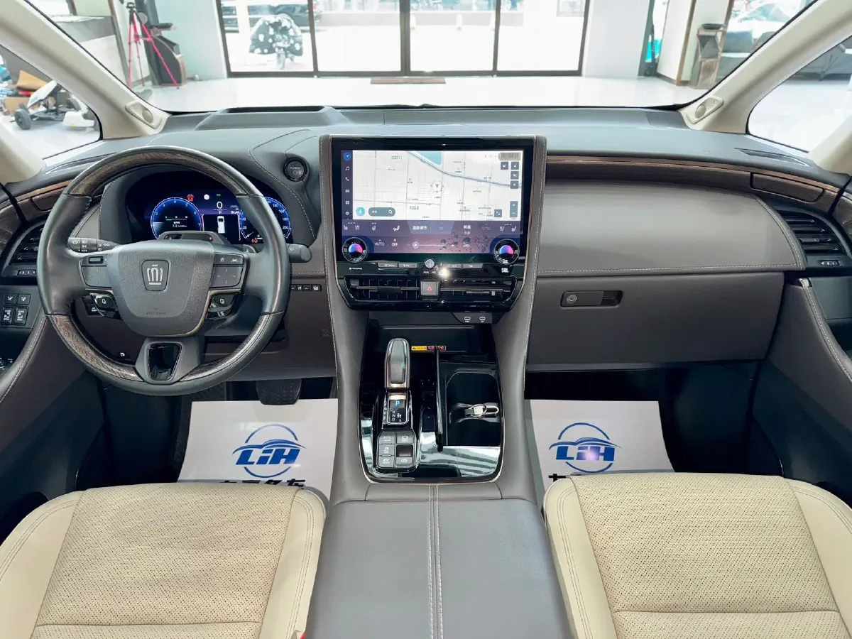 2024 Toyota Vellfire 2.5L 190HP L4 E-CVT Hybrid,autocango,china used car exporter,china ev exporter,chinese used car exporter,chinese used ev exporter