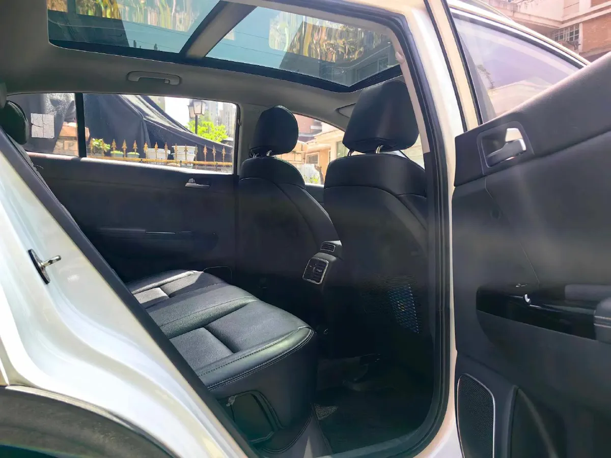 2017 Kia KX5 1.6T 177HP L4 7DCT,autocango,china used car exporter,china ev exporter,chinese used car exporter,chinese used ev exporter