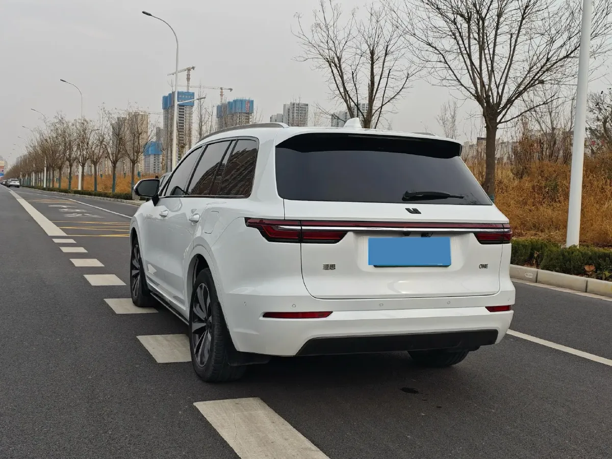 2021 Li ONE Range Extended 131HP REEV 40.5KWH,autocango,china used car exporter,china ev exporter,chinese used car exporter,chinese used ev exporter