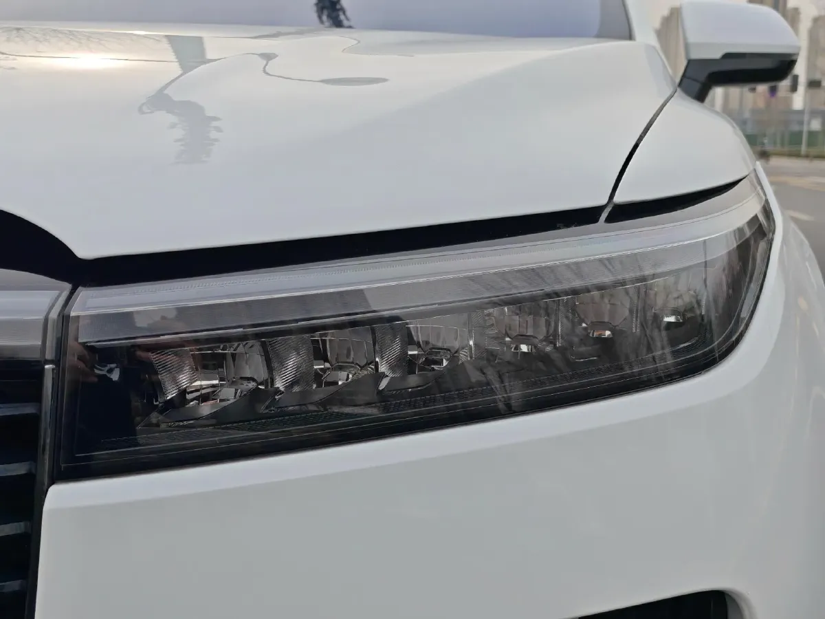 2021 Li ONE Range Extended 131HP REEV 40.5KWH,autocango,china used car exporter,china ev exporter,chinese used car exporter,chinese used ev exporter