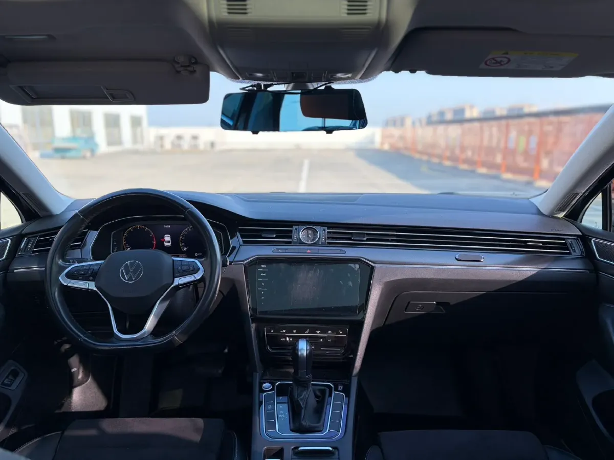 2021 Volkswagen Magotan 2.0T 186HP L4 7DCT,autocango,china used car exporter,china ev exporter,chinese used car exporter,chinese used ev exporter