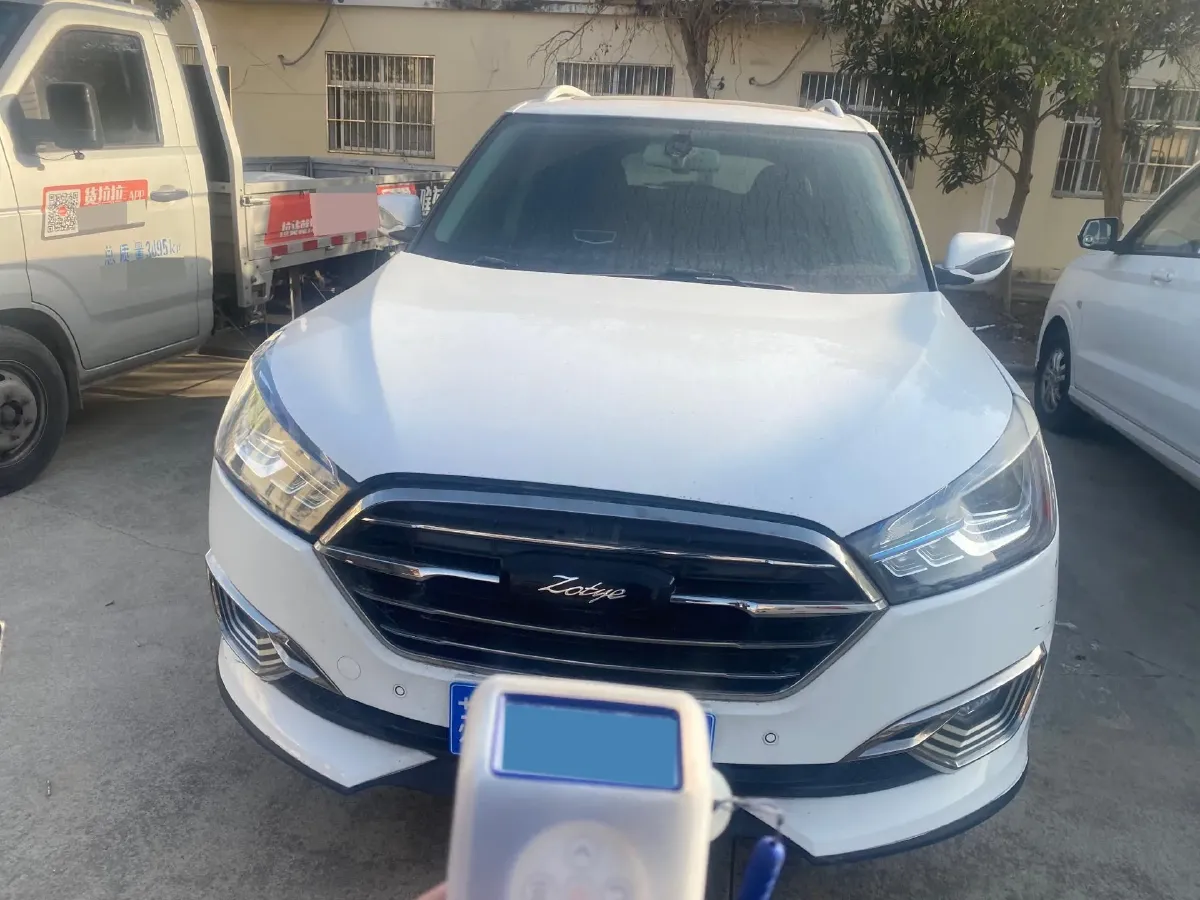 2017 Zotye T300 1.5T 144HP L4 CVT,autocango,china used car exporter,china ev exporter,chinese used car exporter,chinese used ev exporter