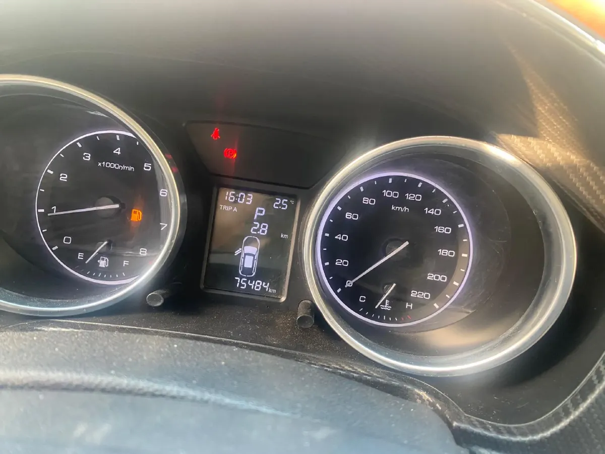 2017 Zotye T300 1.5T 144HP L4 CVT,autocango,china used car exporter,china ev exporter,chinese used car exporter,chinese used ev exporter