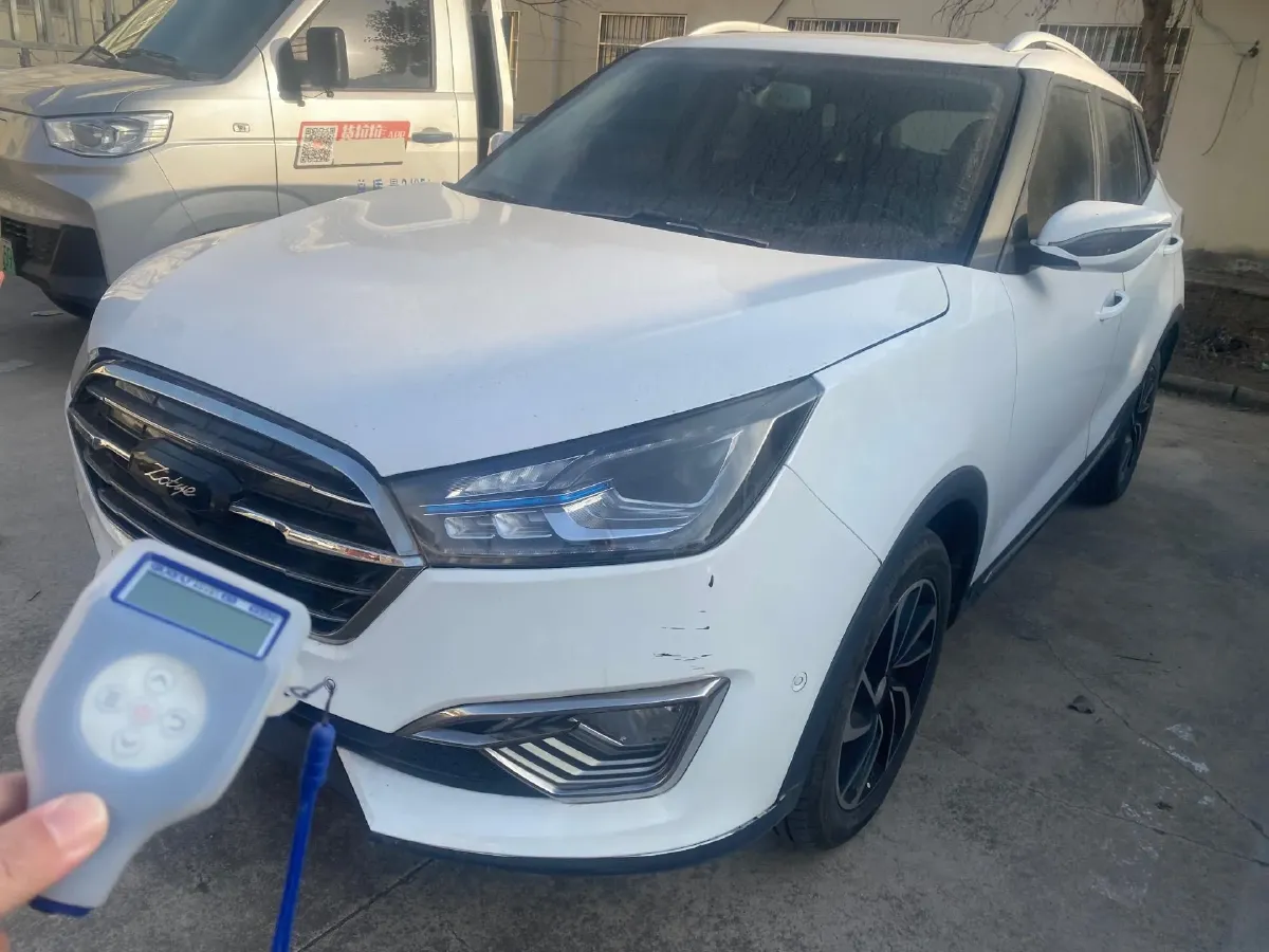 2017 Zotye T300 1.5T 144HP L4 CVT,autocango,china used car exporter,china ev exporter,chinese used car exporter,chinese used ev exporter