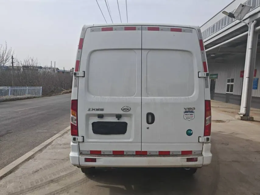 2023 MAXUS XinTu V80 2.0T 127HP L4 6MT,autocango,china used car exporter,china ev exporter,chinese used car exporter,chinese used ev exporter