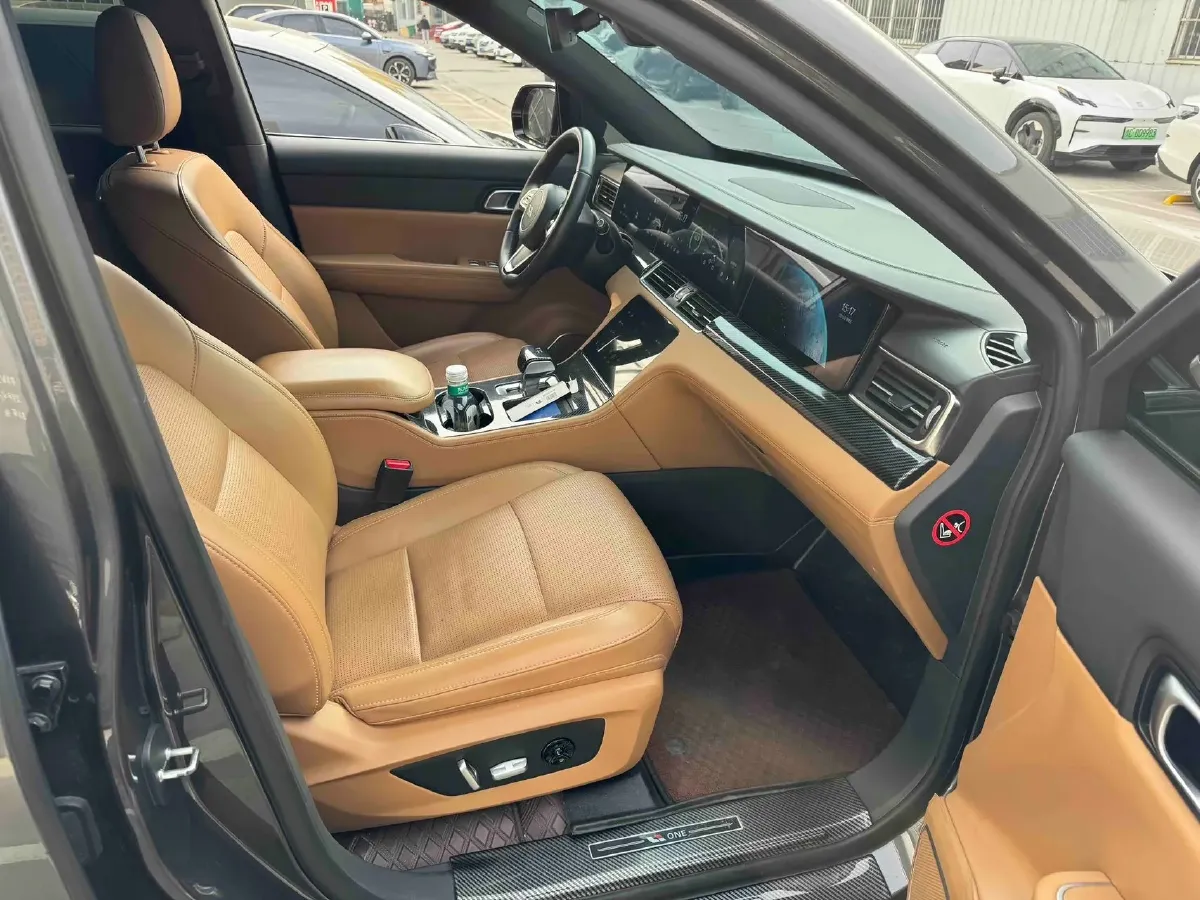 2021 Li ONE Range Extended 131HP REEV 40.5KWH,autocango,china used car exporter,china ev exporter,chinese used car exporter,chinese used ev exporter