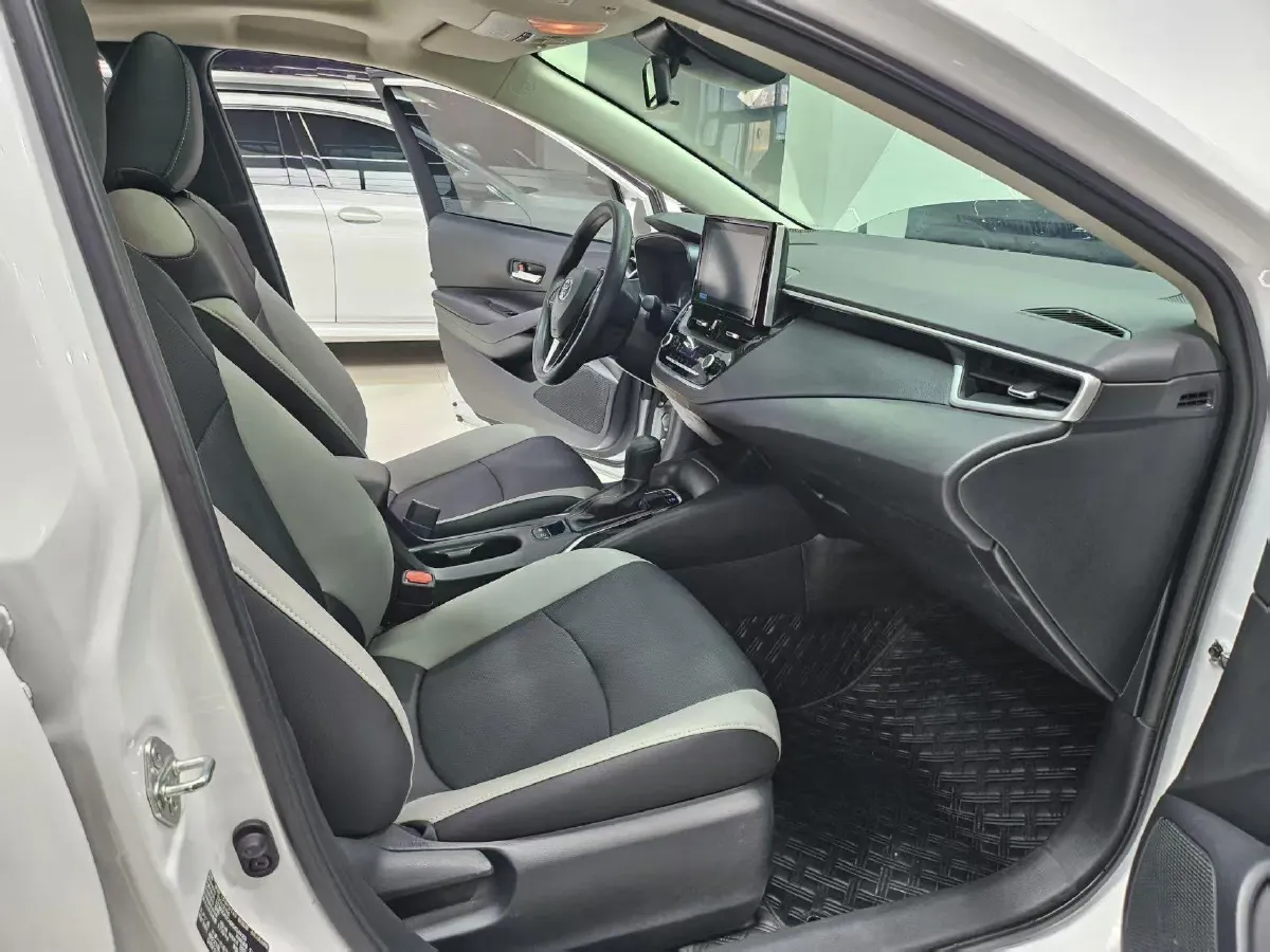 2021 Toyota Corolla 1.2T 116HP L4 CVT,autocango,china used car exporter,china ev exporter,chinese used car exporter,chinese used ev exporter