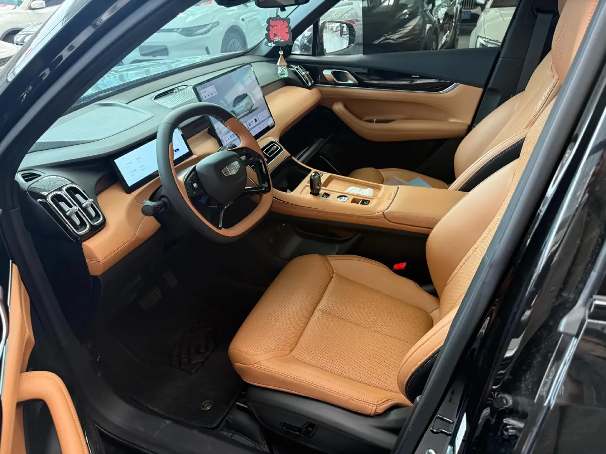 2025 Geely StarRay 1.5T 181HP L4 7DCT,autocango,china used car exporter,china ev exporter,chinese used car exporter,chinese used ev exporter