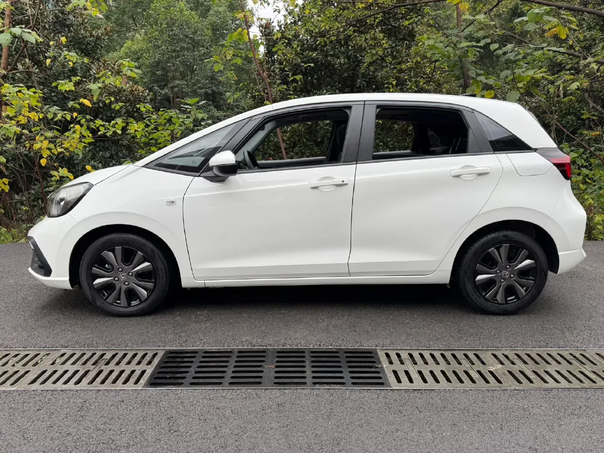 2022 Honda Fit 1.5L 131HP L4 CVT,autocango,china used car exporter,china ev exporter,chinese used car exporter,chinese used ev exporter