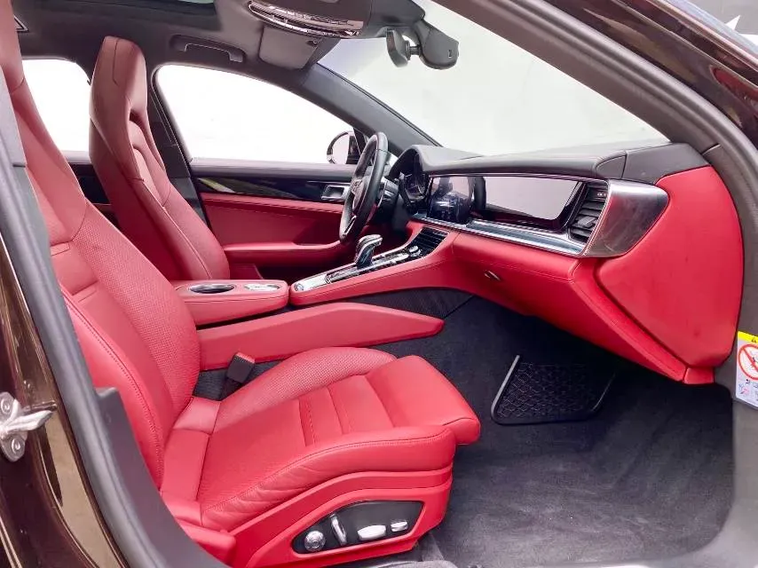 2019 Porsche Panamera 2.9T 330HP V6 8DCT,autocango,china used car exporter,china ev exporter,chinese used car exporter,chinese used ev exporter