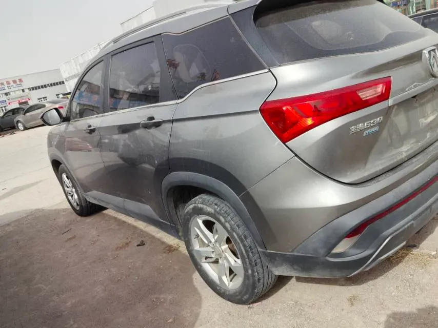 2018 BaoJun 530 1.5T 150HP L4 6MT,autocango,china used car exporter,china ev exporter,chinese used car exporter,chinese used ev exporter