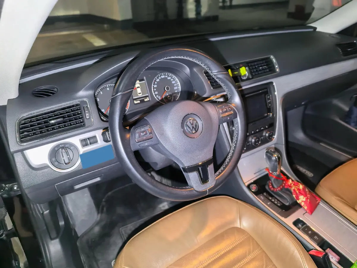 2014 Volkswagen Passat 1.8T 160HP L4 7DCT,autocango,china used car exporter,china ev exporter,chinese used car exporter,chinese used ev exporter