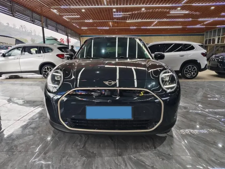 2025 MINI COOPER BEV,autocango,china used car exporter,china ev exporter,chinese used car exporter,chinese used ev exporter