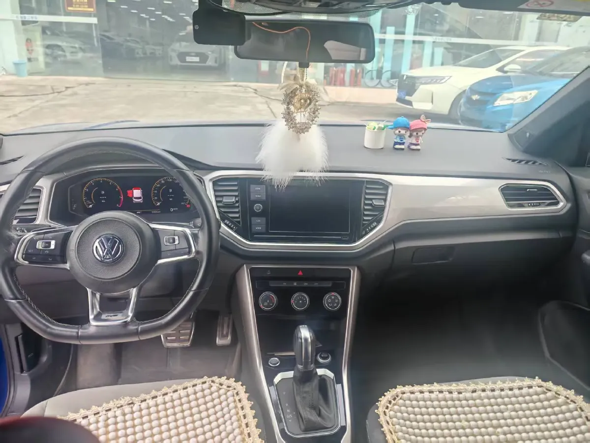 2020 Volkswagen T-Roc 1.4T 150HP L4 7DCT,autocango,china used car exporter,china ev exporter,chinese used car exporter,chinese used ev exporter
