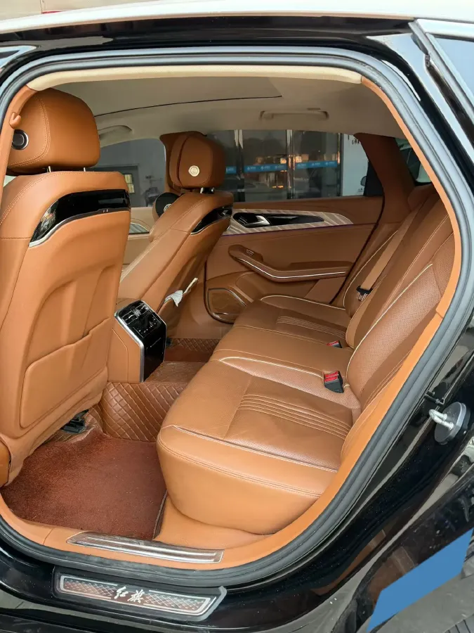 2020 HongQi H9 2.0T 252HP L4 7DCT,autocango,china used car exporter,china ev exporter,chinese used car exporter,chinese used ev exporter