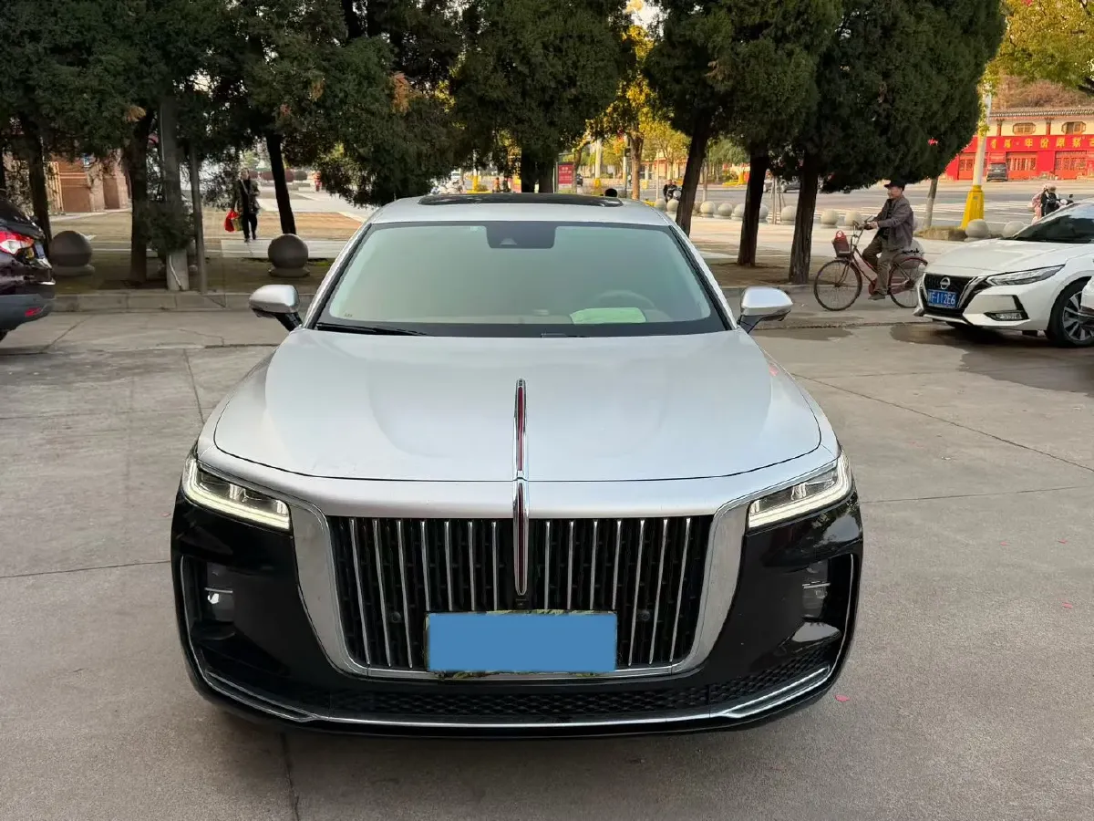 2020 HongQi H9 2.0T 252HP L4 7DCT,autocango,china used car exporter,china ev exporter,chinese used car exporter,chinese used ev exporter