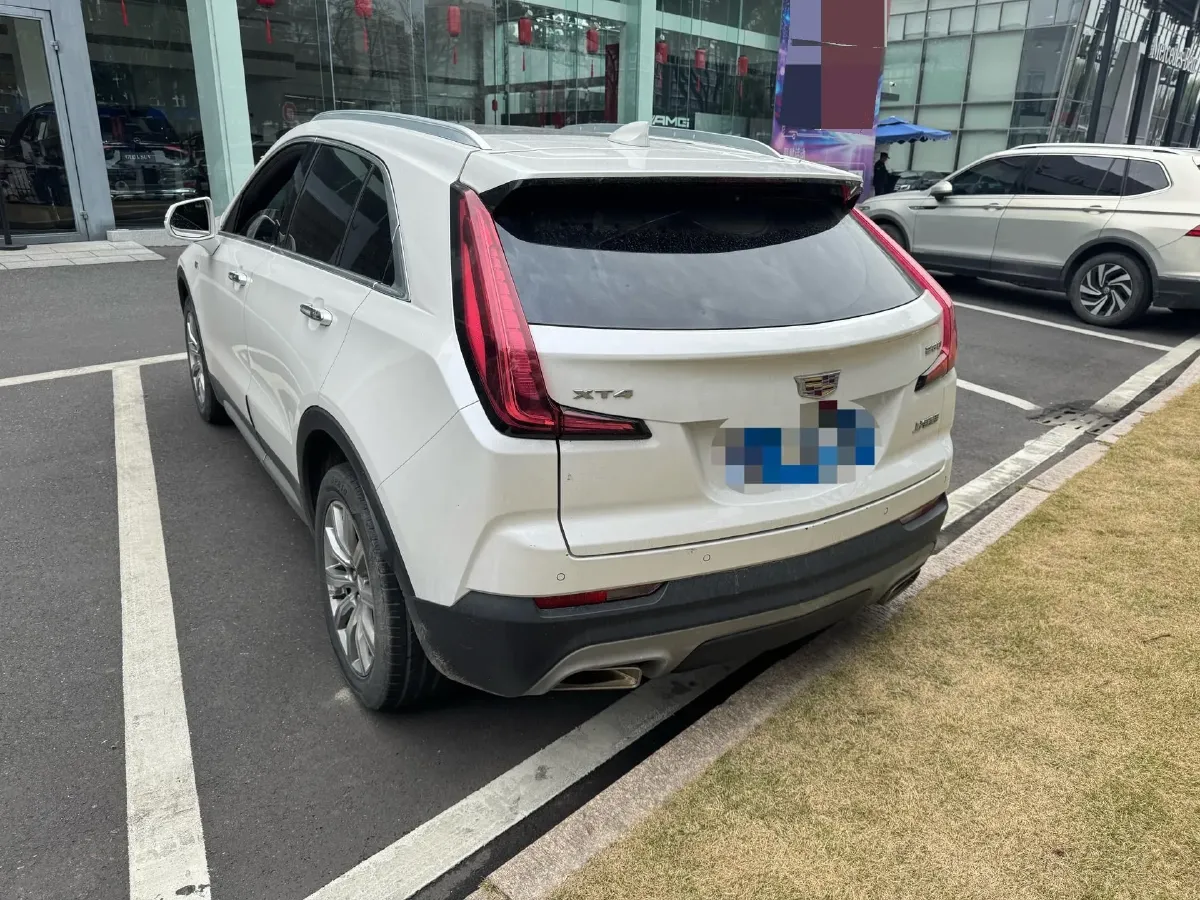2020 Cadillac XT4 2.0T 241HP L4 9AT,autocango,china used car exporter,china ev exporter,chinese used car exporter,chinese used ev exporter