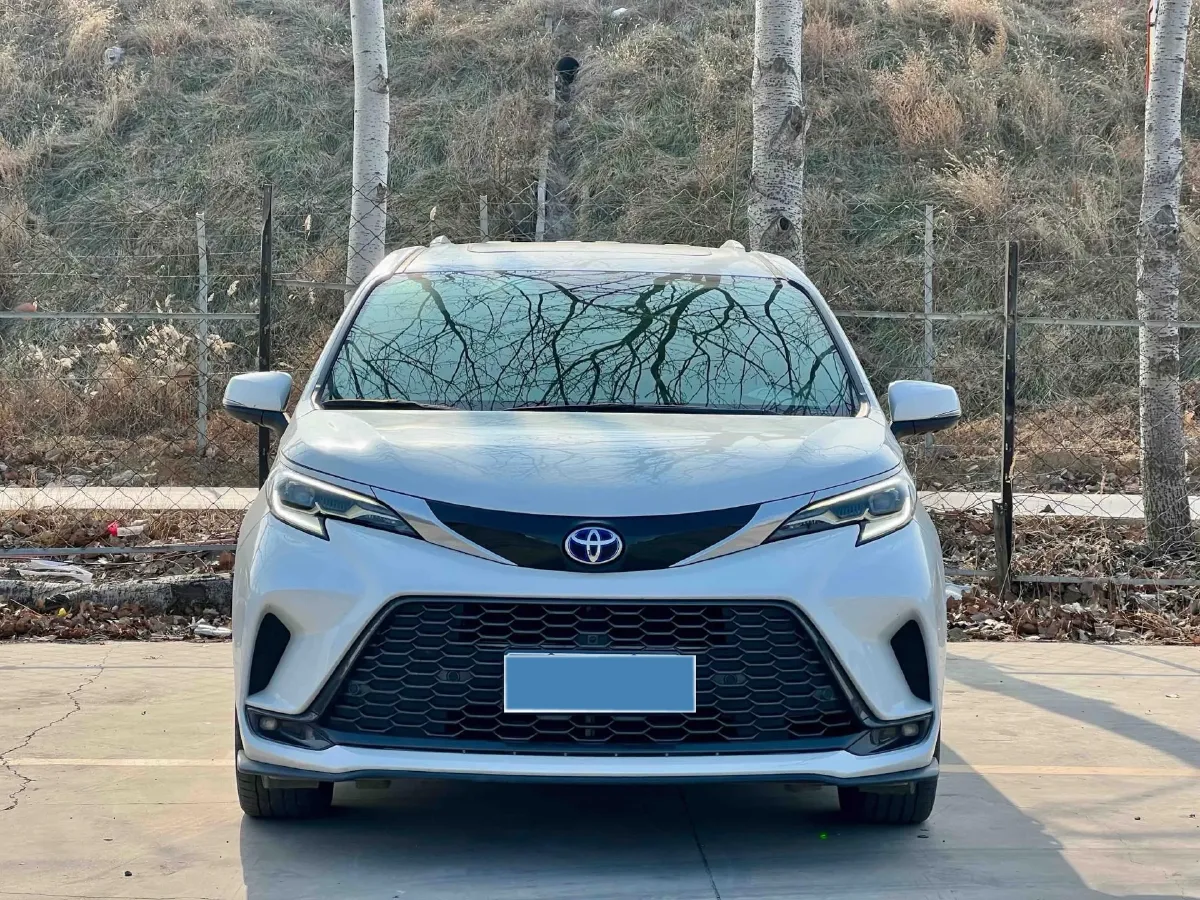 2023 Toyota Granvia 2.5L 189HP L4 E-CVT Hybrid,autocango,china used car exporter,china ev exporter,chinese used car exporter,chinese used ev exporter