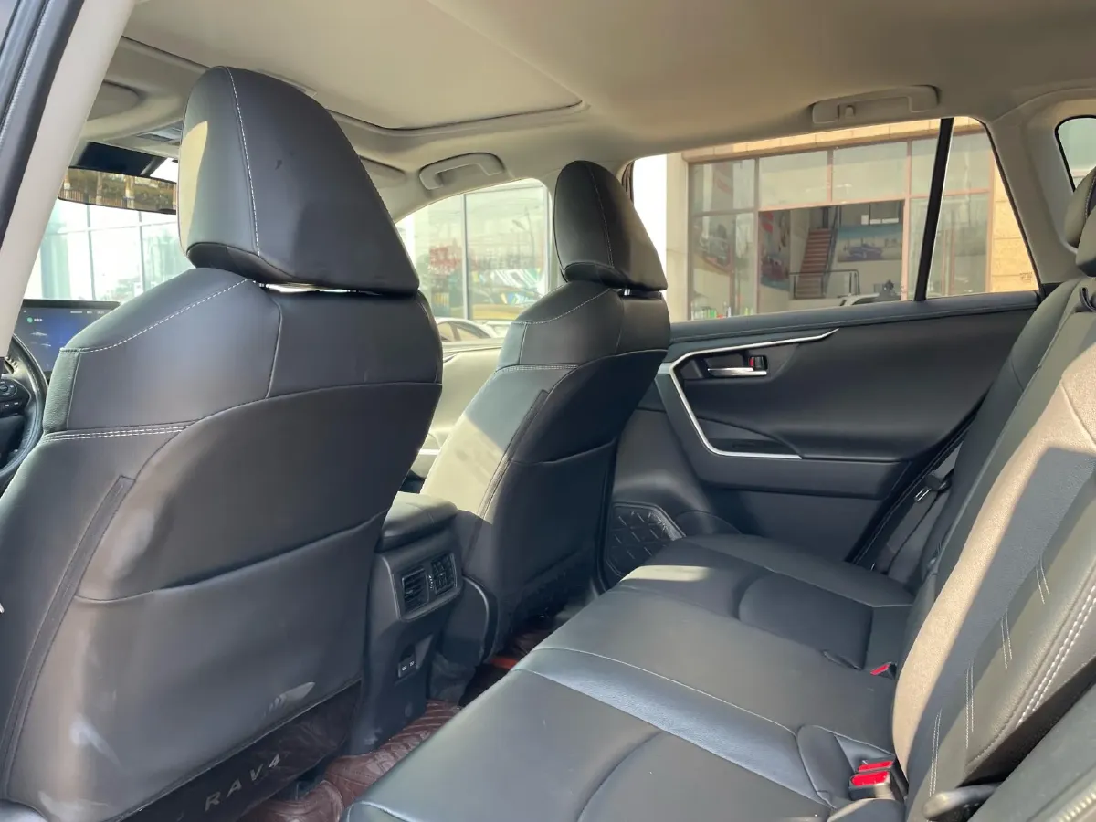 2021 Toyota RAV4 2.0L 171HP L4 CVT,autocango,china used car exporter,china ev exporter,chinese used car exporter,chinese used ev exporter