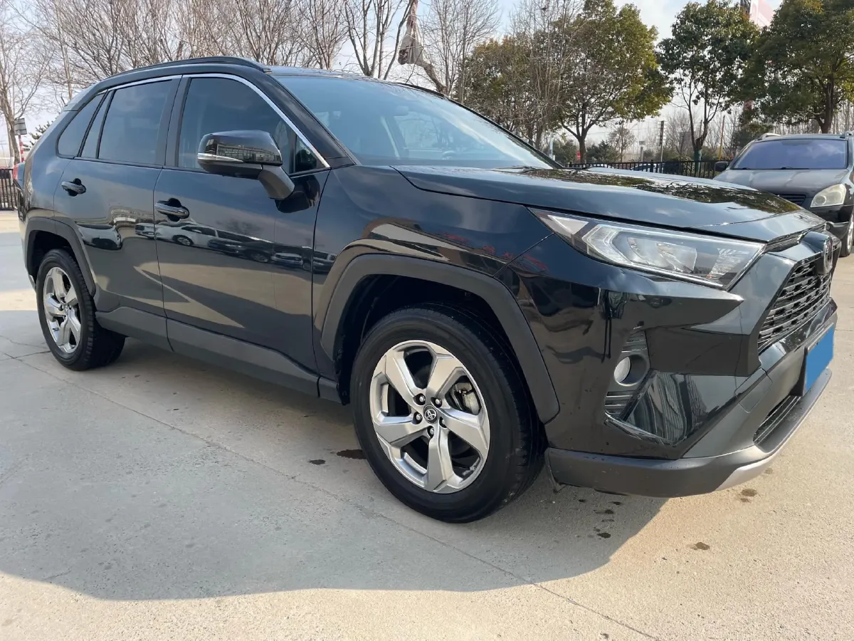 2021 Toyota RAV4 2.0L 171HP L4 CVT,autocango,china used car exporter,china ev exporter,chinese used car exporter,chinese used ev exporter