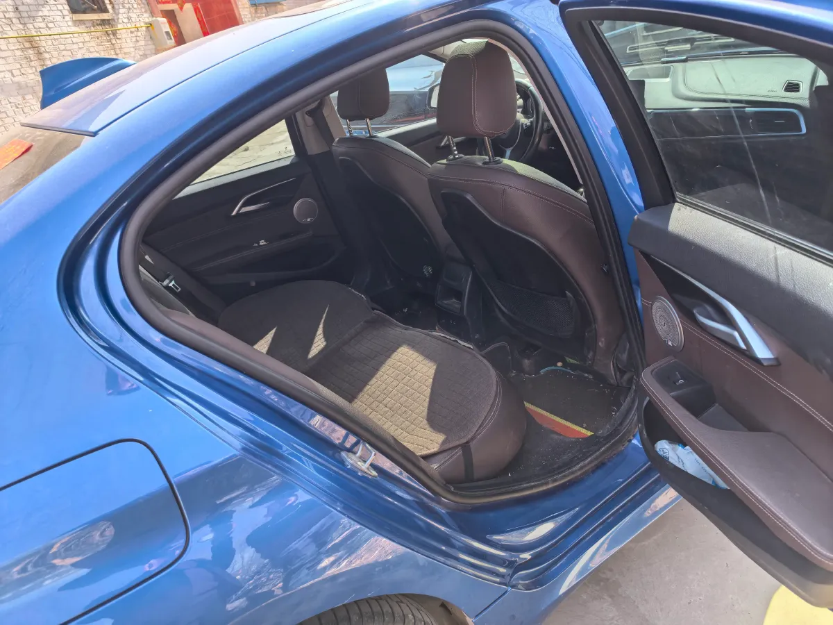 2020 BMW 1 Series 1.5T 140HP L3 7DCT,autocango,china used car exporter,china ev exporter,chinese used car exporter,chinese used ev exporter