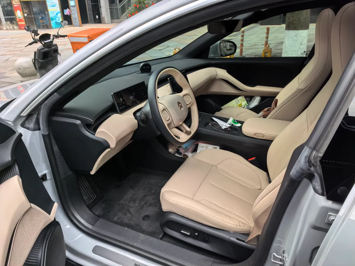 2022 JunTian HeiWuShi Youth 2.0T 203HP L4 6AT,autocango,china used car exporter,china ev exporter,chinese used car exporter,chinese used ev exporter